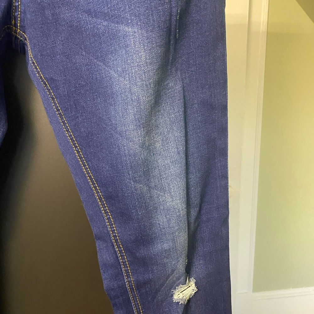 Distressed Blue Jeans - Picture 2 of 6